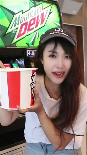 Why are you using a KFC bucket as a water dispenser?? #Bowie #KFC #PeeBowie #PeeBowie