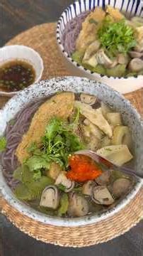 Bamboo shoot and squash vermicelli with green pepper #accnhi #anchaycungnhi #anchay #food