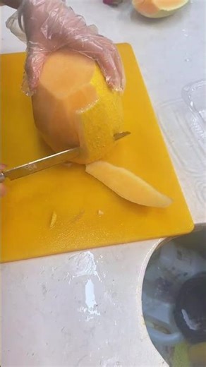 Cutting fruits: Daily sharing of Hami melon fruit cutting methods
