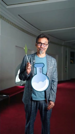 BEAUTY AND THE BEAST Vienna: Green Flag vs. Red Flag with Oliver Huether | Raimund Theater