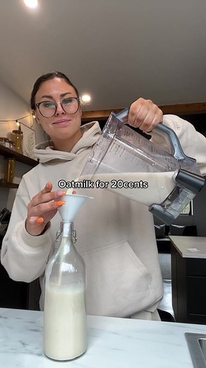 How to Make Homemade Oatmilk for Just 20 Cents