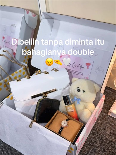 Kado untuk Cewek: Rekomendasi Hadiah Romantis dan Unik