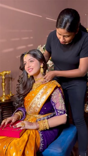 Sheetal Dey on Instagram: "ENGAGEMENT Bride “Unveiling the 2025-2026 Engagement bride Vision: a harmonious blend of minimalist chic and glamorous sophistication. This look celebrates the bride’s natural beauty with a soft, radiant glow, subtle skin enhancement, and precision-crafted eyes that steal the show. Perfect for the modern bride who shines from within.” #sheetals_makeovers #engagement #engagementmakeup #bride #bridetobe"