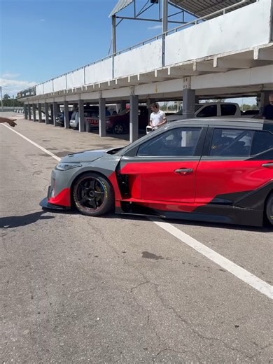 Carburando on Instagram: "🔥 La nueva Nissan Kicks del Campeonato Argentino de TC2000 YPF INFINIA salió por primera vez a pista este martes en el autódromo Oscar Cabalén. #YPFInfinia #EnergiaArgentina #TC2000 @ypfoficial @supertc2000"