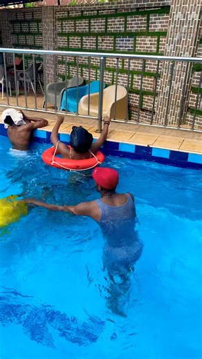 Swimming pool fun 😂 #funny