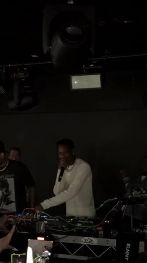 Travis Scott really thought his fans didn't know this song 😭