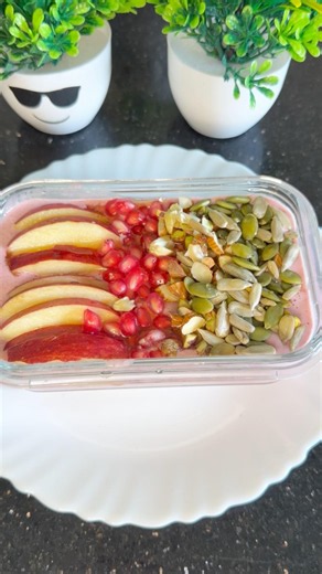 Best Healthy Breakfast Recipe | Strawberry Oats Bowl for Weight Loss & Energy