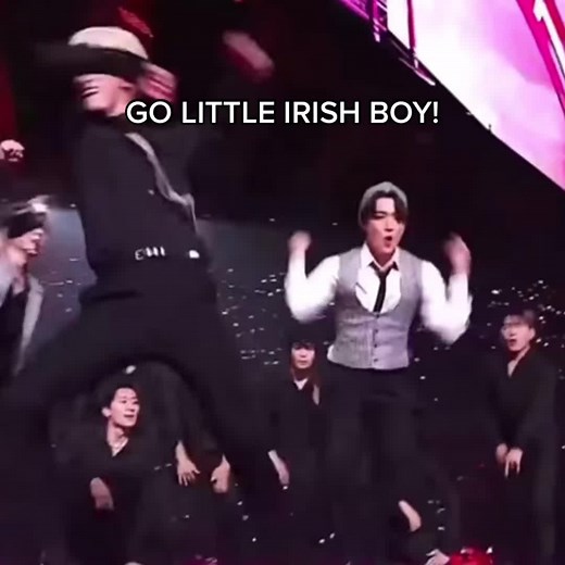 hitting that Irish jig like a pro #hongjoong #kimhongjoong #ateez #fyp