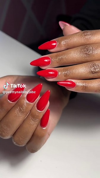 ❤️🤭 #nails #foryoupage #nailsart #rednails #red #tiktoknails #creatorsearchinsight #nailtechcheck