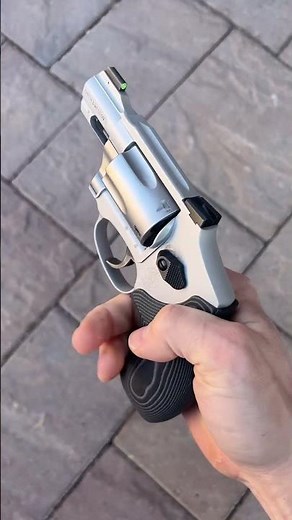 Ultimate Carry J Frame! Real grips, real sights, no lock! 🙌 S&W 38 Revolver