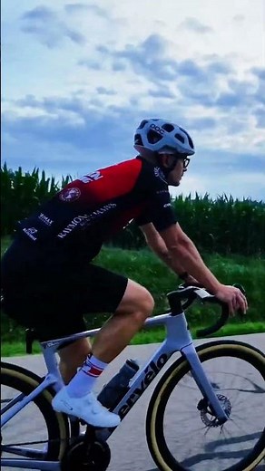 Demo ride Cervelo Áspero 5. #cervelo #roadbike #gravelbike