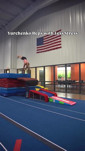 Competition season is in full swing, and time is limited— but basics are vital to maintaining peak performance. This drill using the Folding Mini Ramp and T-Trainer delivers a big impact without unnecessary stress on the body. 👏 Focusing on shapes, body tension, and multiple turns builds consistency and confidence that transfers directly to the competition floor.