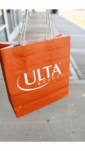 Mark your calendars for November 23 – November 29! PATTERN Beauty Shampoo & Conditioners will be 30% off @ultabeauty 💛🛍️ What gifts will you be stocking up on? | PATTERN