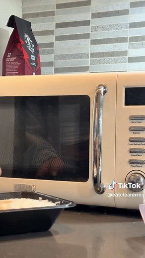 Eat Clean Bro. Meal prep that you’ll actually want to eat. Options for everyone 💪