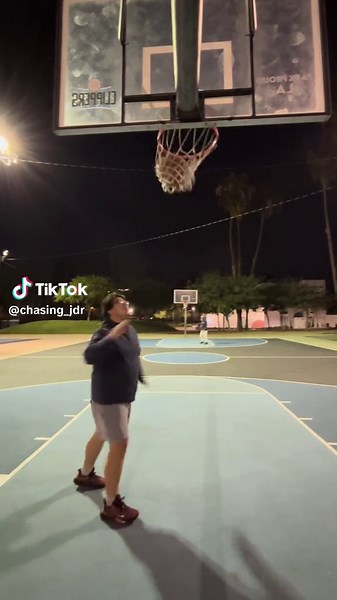 3.6 #shootaround #latenighthoops #lanights #fridayhoops #trainingsession