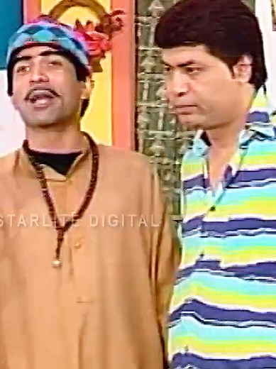 Hilarious Stage Drama Clips That Will Make You Laugh