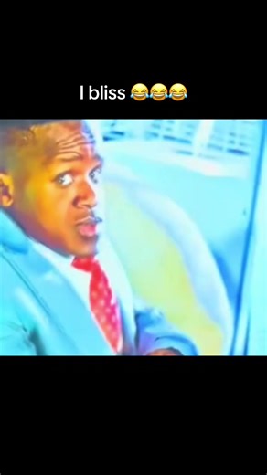 Ye wena mongezi😂😂Lisenkingeni ibliss😂😂