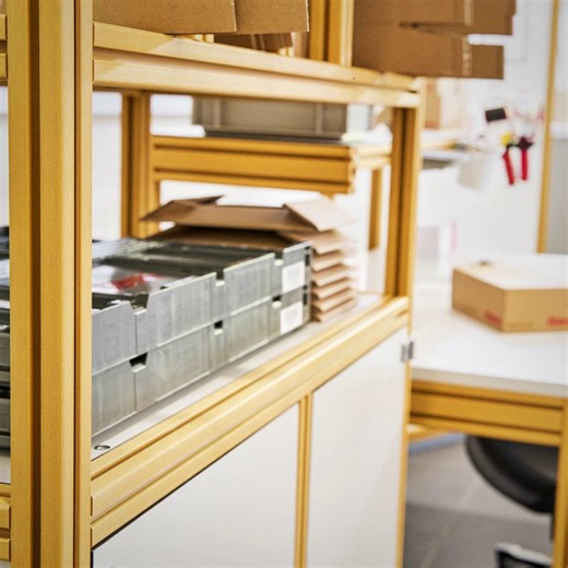 Preventing waste, safeguarding resources and creating long-lasting products – that’s the idea behind Cradle to Cradle® (C2C). 🌍 The C2C principle was a key factor in the development of our latest profiles. An innovative wood-based material from NOVO-TECH GmbH & Co. KG makes our WFC profiles an exceptionally green and resource-friendly solution. 🌿🔧 Find out now how your factory equipment engineering can benefit from these lightweight profiles in a way that is truly sustainable – in both senses