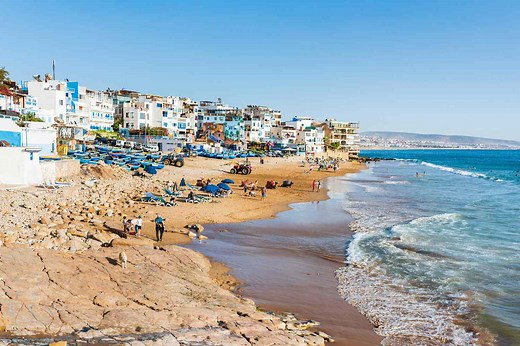 13 Coolest Surf Towns for Sunshine and Epic Waves