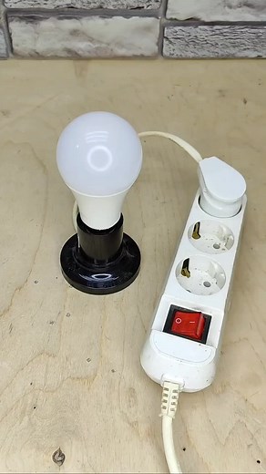 Led Bulb Repairing Tips... #ledlight #ledlights #ledheadlights #ledbulb #ledbulblight #electronic #electronics #electronica #electrical #electrician #electricalengineering #waelectronics