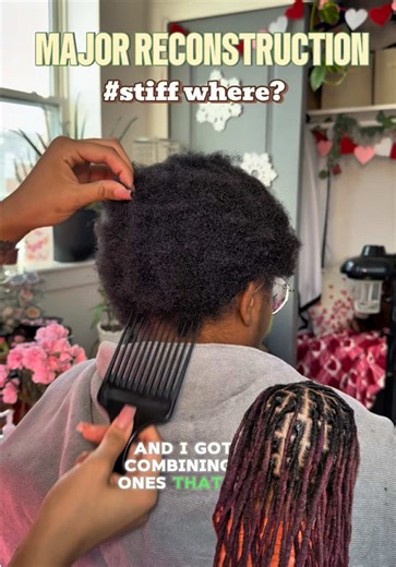 Cutting locs doesn’t always mean starting over. Sometimes it means correcting the foundation, strengthening weak areas, and setting the hair up for long-term health. Loc maintenance isn’t one size fits all. 🫡✨ - February books are OPEN ‼️ LIMITED SLOTS AVAILABLE 🩷 Link in bio! - Interested in booking an experience with me? Head to our website to book a consultation or DM me today to begin evaluating how I can best support your hair needs! 🌱 - #jemlocz #phillylocs #phillyloctician #explorepage