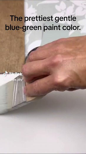 Benjamin Moore Quiet Moments: The Controversial Blue-Green Paint Color