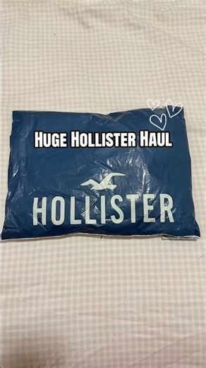 I love the shirts!! 💕 #hollisterpartner #y2k #hollisterhaul #outfitinspo #shopping
