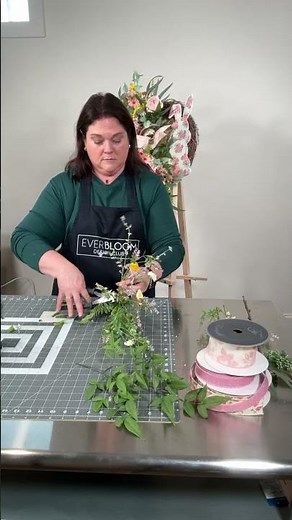 Making a Spring Easter Grapevine Wreath