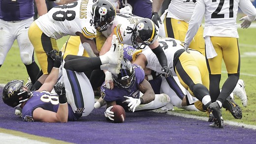Gus Edwards plows through Steelers' goal-line roadblock for strong TD