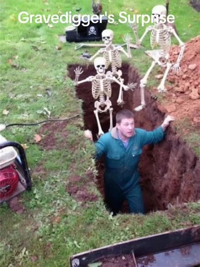 Gravedigger gets huge shock after he finishes digging new grave.#skeleton #grave #dead #work #surprise