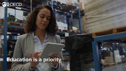 Costa Rica’s economy has grown strongly, outpacing regional peers and the OECD average. Its fiscal outlook has also improved thanks to lower government spending. To sustain this momentum policy action should focus on continuing and deepening reform efforts. Key insights from the new Economic Survey of Costa Rica: ➡️ Real GDP is projected to rise by 3.8% in 2025 and 2026. ➡️ Inflation will gradually increase to an average of 2.4% in 2025. Read more: https://www.oecd.org/en/topics/sub-issues/econo