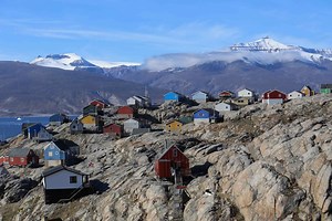 Inuit Throat Singing - A Mesmerizing Canadian High Arctic Experience