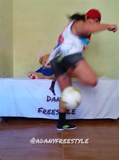 Learn Easy Football Freestyle Skills Today