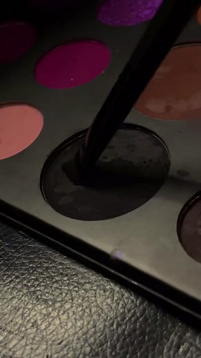 Black and Blue Eyeshadow Makeup Looks