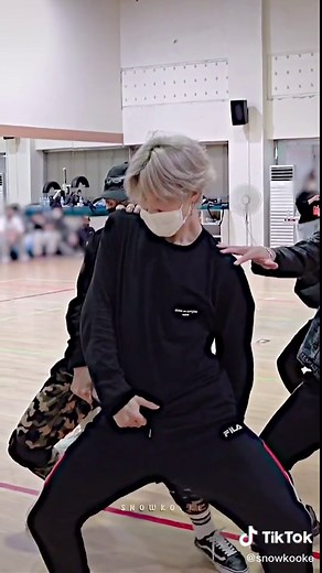 Reaksi BTS Terhadap Penampilan Jimin dengan Filter