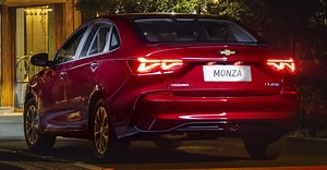 Novo Chevrolet Monza é híbrido, faz quase 21 km/l e custa menos que o Onix