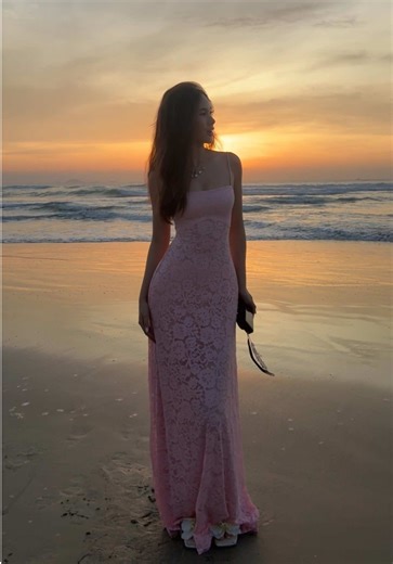 Stunning Sunset Views and Summer Outfits