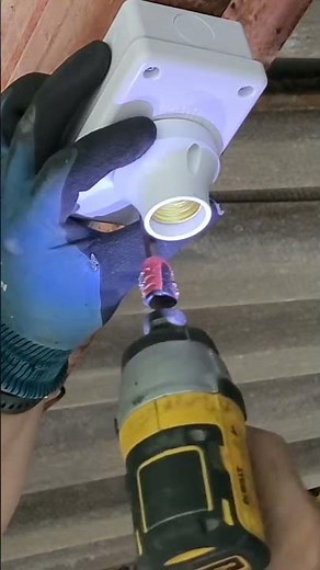 How to install a lamp holder. #diy #electrician #simplyconnect