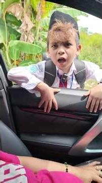 Alvaro sulked and immediately said, "Daddy, just leave it alone." #masboypotatochips #shorts #tre...