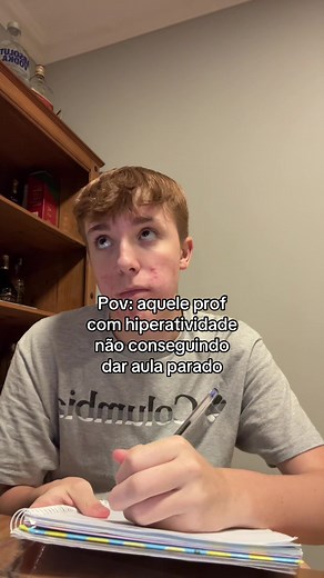 Aula com Professor Hiperativo: Desafios e Diversão