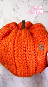 🤯 This crochet pumpkin looks knit!! ✨ FREE pattern: https://www.nickishomemadecrafts.com/large-crochet-pumpkin/ . . . . . #crochetpumpkin #fallcrochet #autumncrochet #crochethalloween | Crochet Patterns & Tutorials by Nicki's Homemade Crafts
