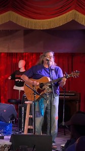 Master songwriter Susan Gibson on The Hook talking about how the 3rd verse got axed from the Double Platinum, CMA-winning song “Wide Open Spaces.” Full episode now on YouTube: https://t.co/RhTOTXkW4J