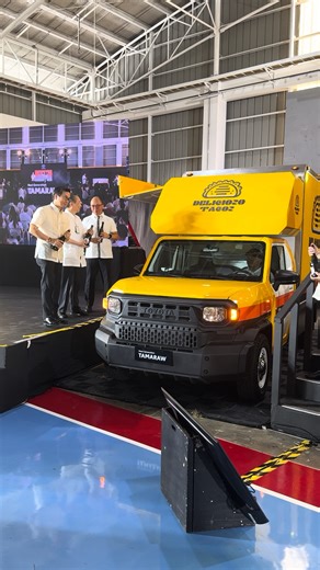 Toyota Motor Philippines chairman Alfred Ty leads the ceremonial champagne celebration for the all-new Toyota Tamaraw. Full story here: https://tinyurl.com/yc5pb3nd #topgearph #ToyotaTamaraw | Top Gear Philippines