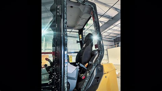 Heavy Equipment Friday🚜 Whether it’s trucks, fleet vehicles, or an M6 Mini Excavator, we deliver dependable mobile glass service that works around your schedule — not against it. 📍 Serving Snohomish County & Skagit County 📞 Call or text to schedule #heavyequipment #autoglass #autoglassexperts #autoglassreplacement #arlingtonautoglass