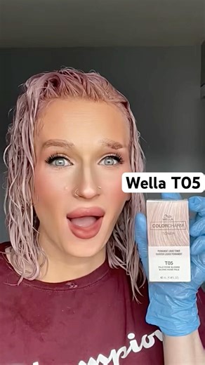 WELLA T05 PALE ROSE BLONDE TONER #wellat05 #blonde #hair #hairstyle #hairstyle #diybleachinghair