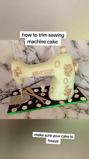 How to Trim Sewing Machine Cake
