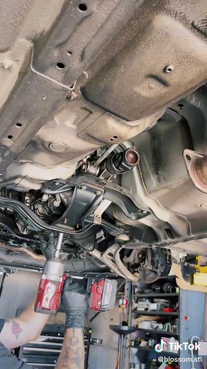 @Exedy stage 1 HD organic clutch and lightweight flywheel for @wolfie_sti ‘s hatch 🙌🏼 #subaru #sti #cartok #clutch #exedy #fyp #exedyracingcluth