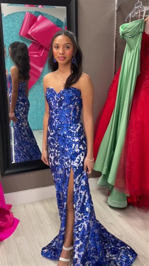 Fancy Frocks (@fancyfrocks.sc)’s videos with the love club - ‍r7ptor