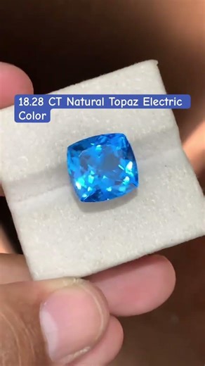 18.28 Carats Natural Topaz Electric Color. #videos #trending #gemstone