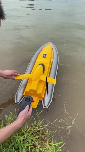 1.5M views · 10K reactions |  Command the air with the J20 RC Fighter!  Enjoy immersive flights. ✈️ Save 51% today!  #TakeControl #RCFlightJoy  .......... | Gearix | Facebook